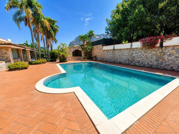Villa Magaggiari Pool & Beach