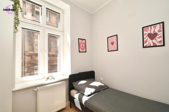 MMRent Heart Room
