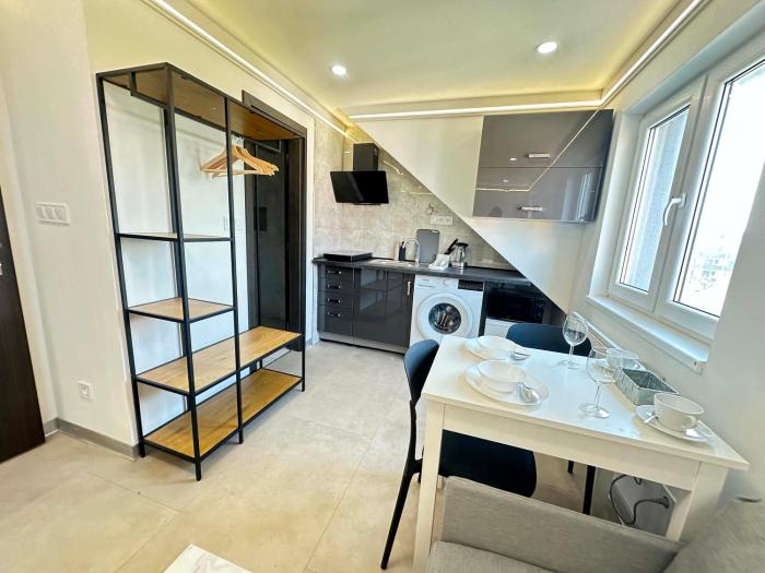Happy House Apartments free parking