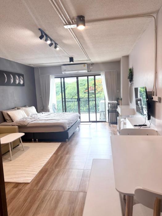 Walk to One Nimman MAYA Spacious 45sqm Condo