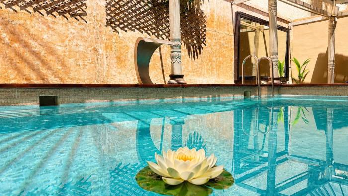 Great Greece Le Convivial Suites