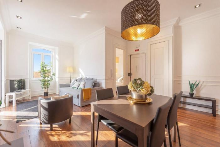 Campolide Terrace · Lisbon Apartment