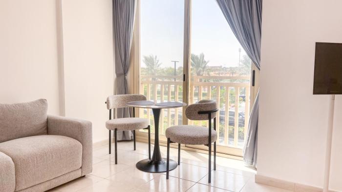 Affordable Luxury Studio in Prime Coastal Location