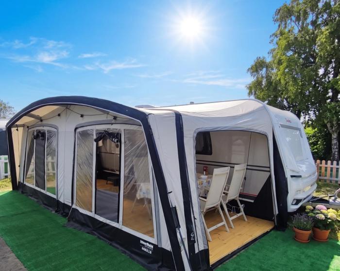 HellOVE Premium Air-C Caravans Nowe Klimatyzowane Przyczepy - Kite & Wind, Półwysep Helski