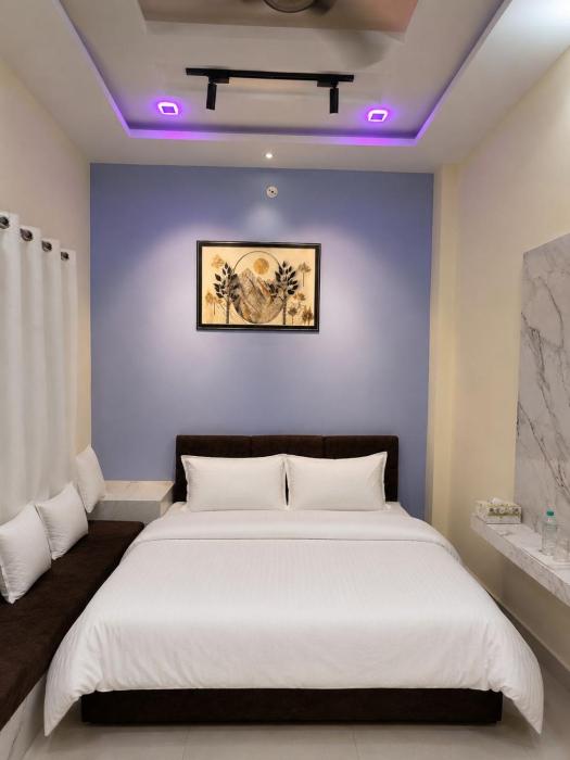 Mahakalkunj HomeStay- Luxury 1st floor 2BHK House