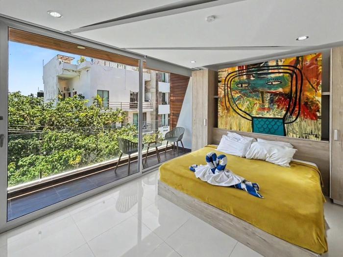 New 1 bedroom apt + Ocean view