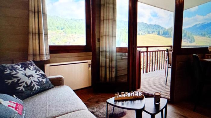 Valloricine Entire Property - Spacious and Bright