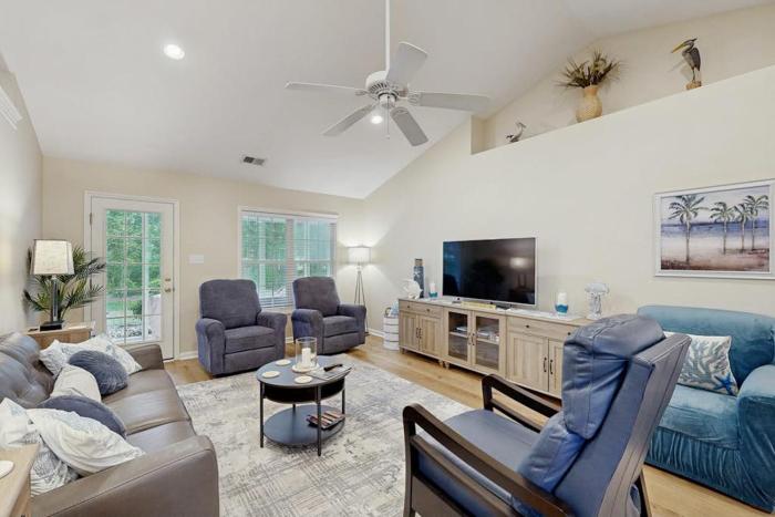 Pawleys Beach Retreat