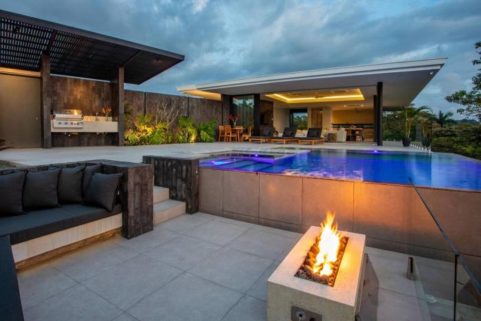 Casa Nueva Vida Ocean Views, Infinity Pool & Spa