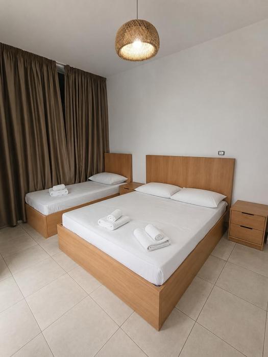 Budget Beach Room-Santorini 5 min walk from Sea