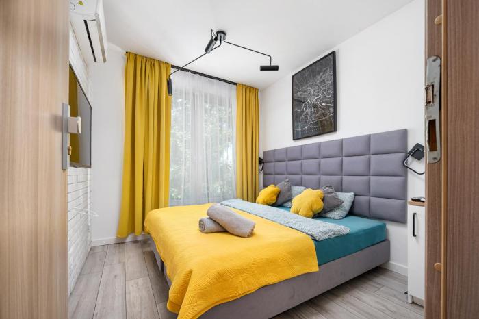 Golden Honey Apartments