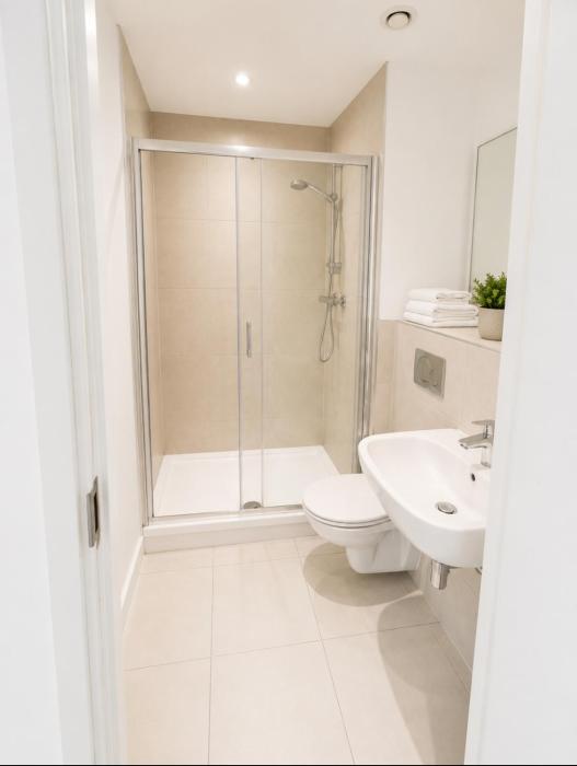 Spacious 2Bed, 2Bath Apartment in Croydon Ideal for Contractors, Families and Long Stays Free WiFi Sleeps 5