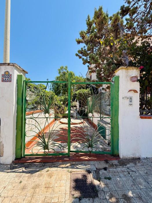 Il giardino del Falso Pepe