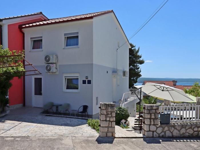 Apartments with hot tub Dramalj, Crikvenica - 25226