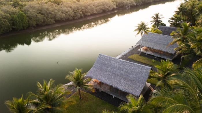 Cays House Batukaras