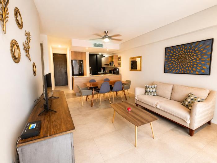 Departamento con alberca y amenidades completas