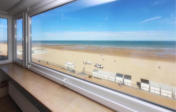 Lovely Apartment In Oostende With House Sea View