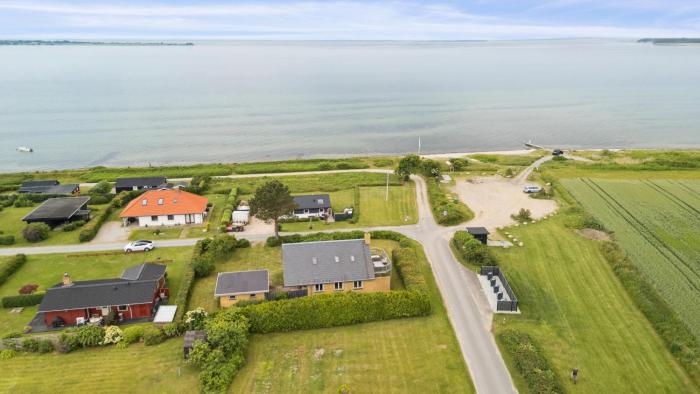 Lovely Cottage With Amazing Sea View