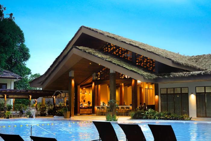 Bluewater Maribago Beach Resort