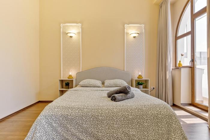Soft Light Apartment with Balcony and Self Check-in