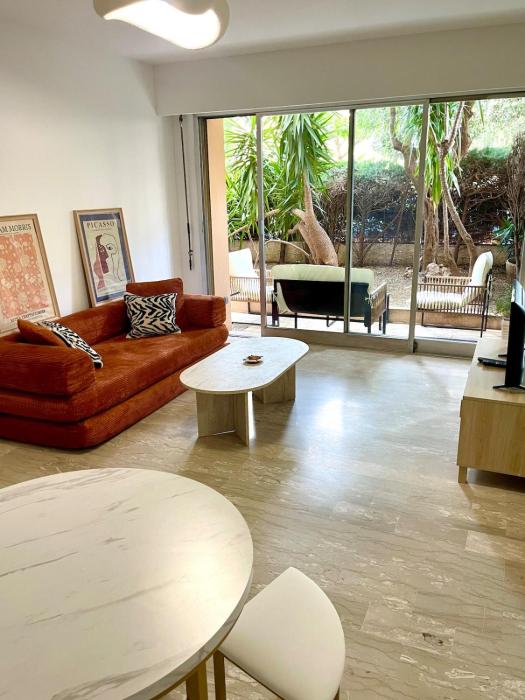 Apartment with private garden of Cannes