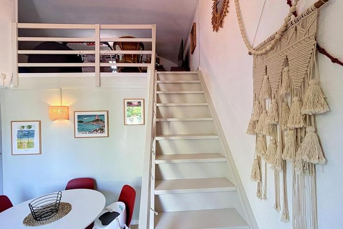 Apartment with terrace and parking in Gruissan