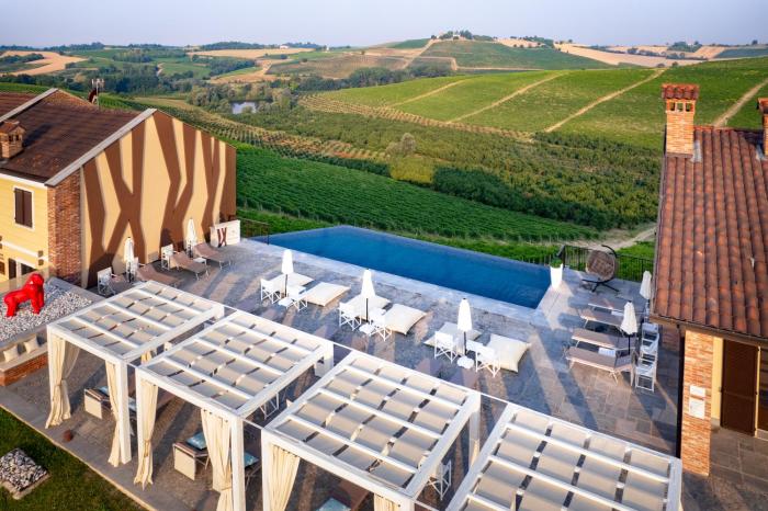 Montalbera Wine Suites - Adults Only