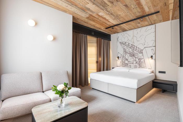 Origin Prague