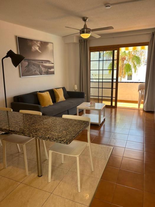 662 - Garden City - 1 Bedroom with Terrace
