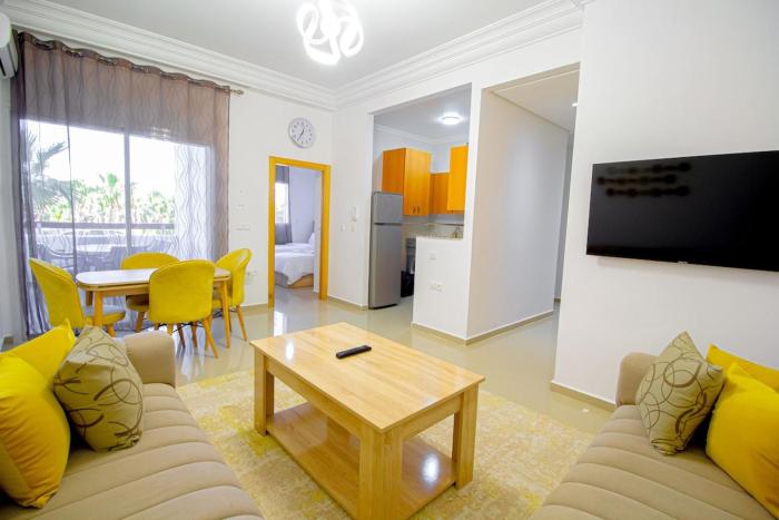 2-Bedroom Apartment with Balcony & Pool