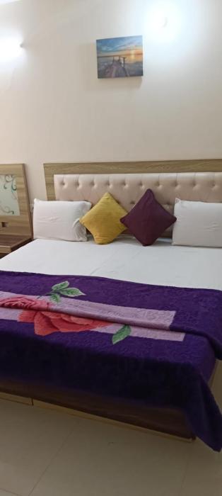 luxury Room Vrindavan Dham