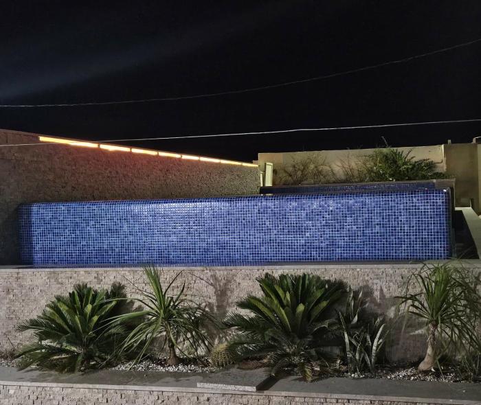 Maison Entière avec 2 Piscines Extérieure et Intérieure