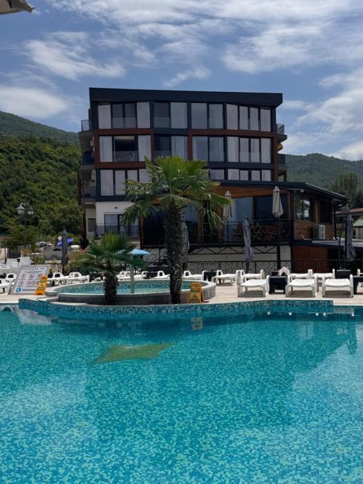 Grand Lake View Apartment
