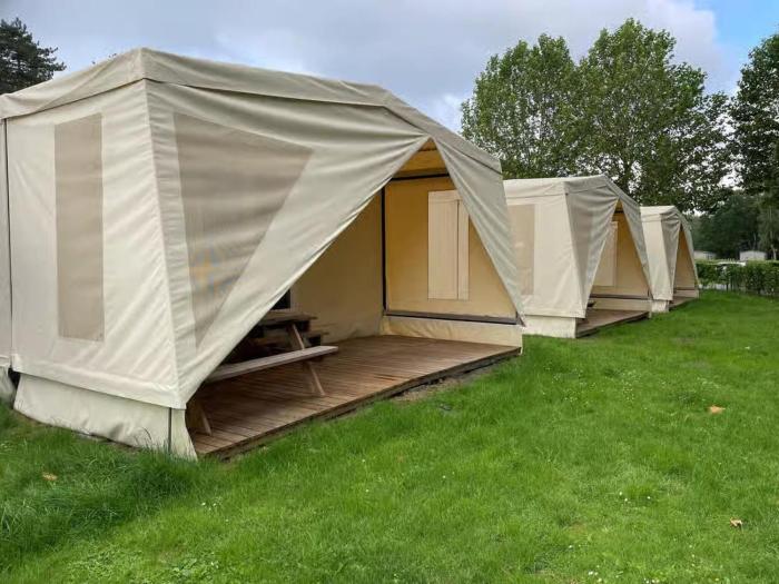 Cozy Coco Sweet Glamping Tent for 4