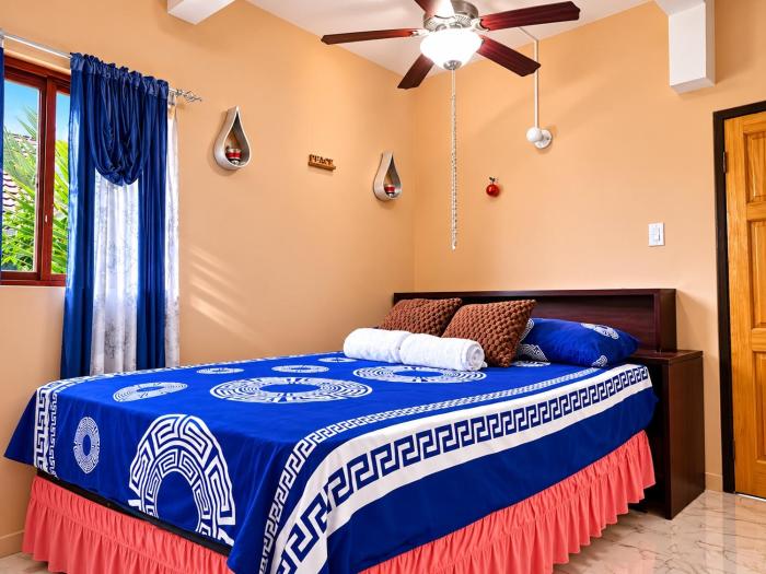 Smileys Coastal Getaway, Beach Proximity with on site parking