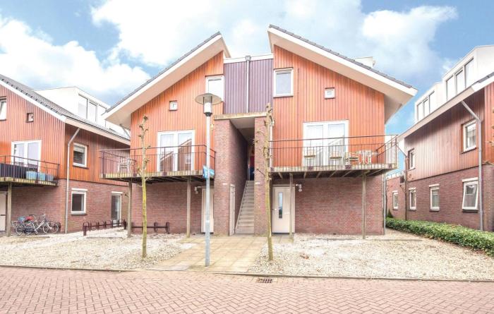 Pet Friendly Home In Uitgeest With Wifi