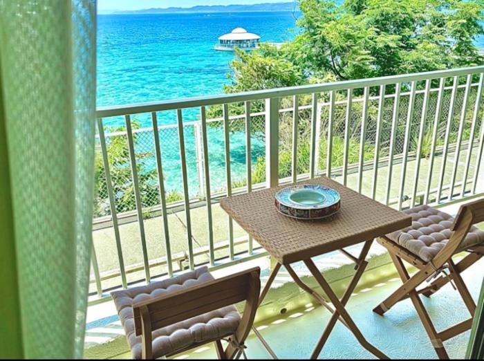 Sakura Oceanfront Villa