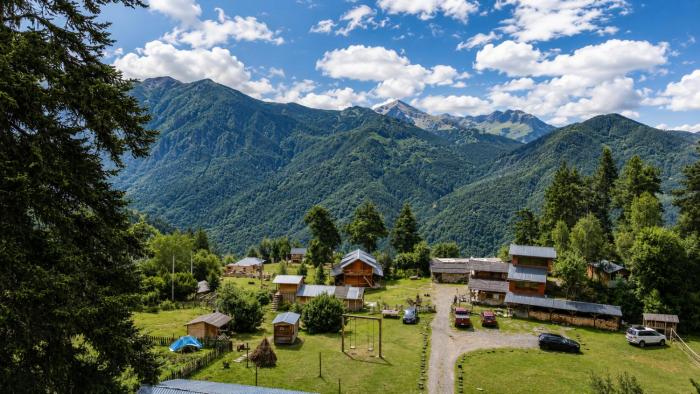 Heshkili huts and cabins Svaneti