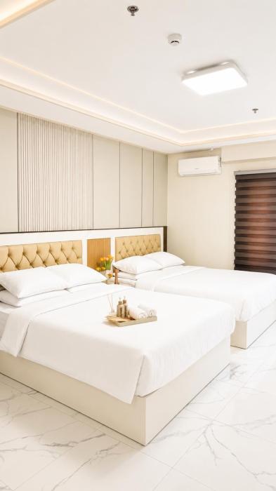 The Villages Clark By J A Interiors and Stays 5 mins away to Casino and Aqua Studio Room