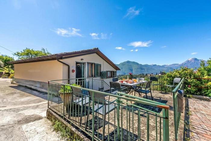 Family Friendly Rosa House Amazing View - Happy Rentals