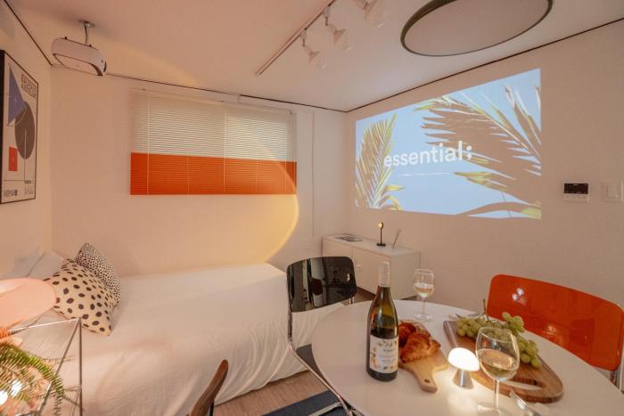 Sillim Station Line 2 Bus 3 Min Seowon Station Walk 8 Min 2BR Sleeps 4
