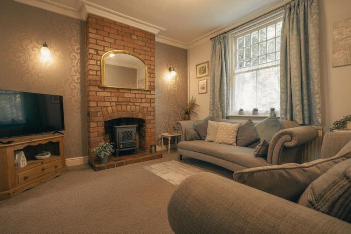 Finest Retreats - House on The Green