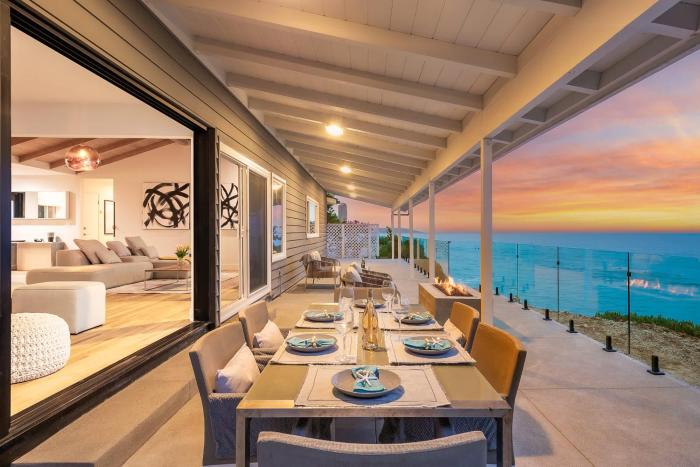 Front Row to the Pacific - Bird Rock 3BR