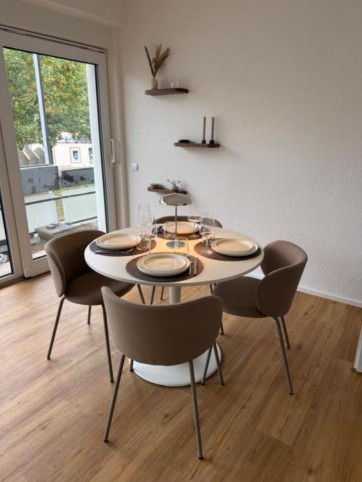 Modernes City Appartment mit Balkon & Parkplatz