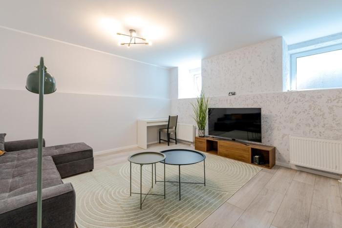 New Spacious Design Studio 7 Min Walk to Old Town