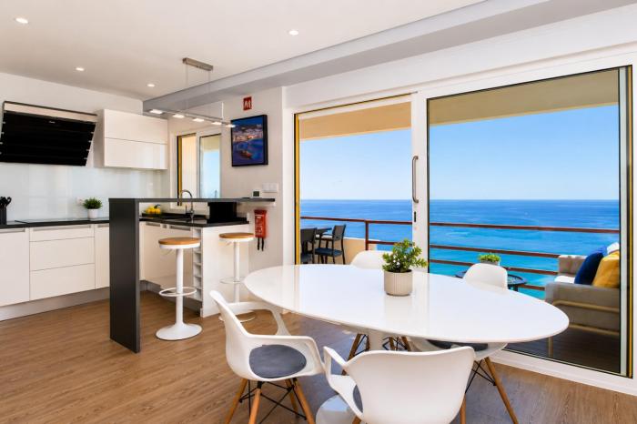 Maravista Sea View Apartment with Balcony and Parking
