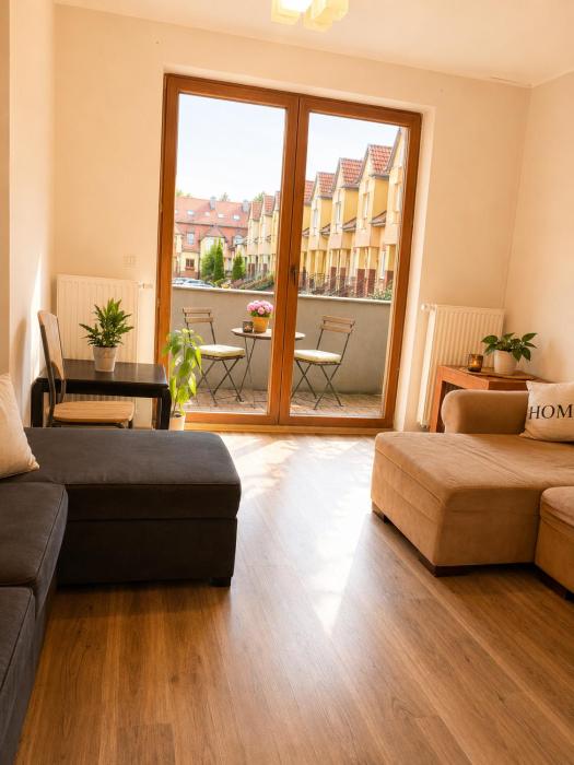 Warm Welcome Apartment - 15 mins to old town