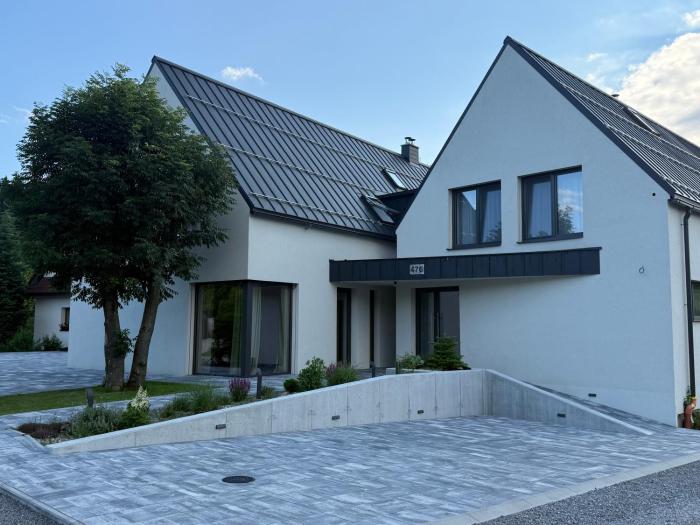 Jamy House