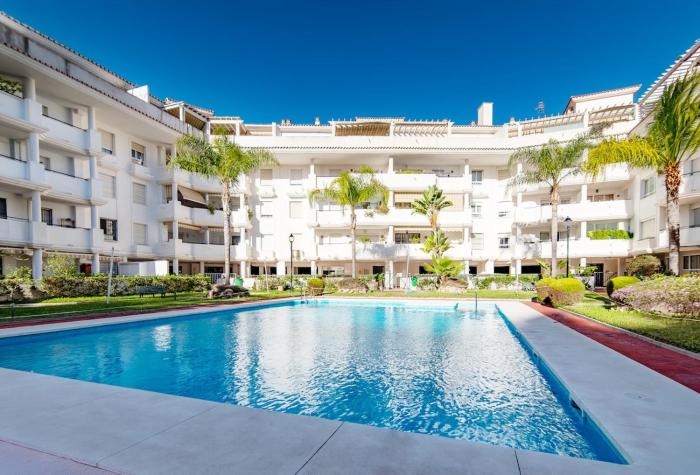 Apartamento con Piscina a Pasos del Mar