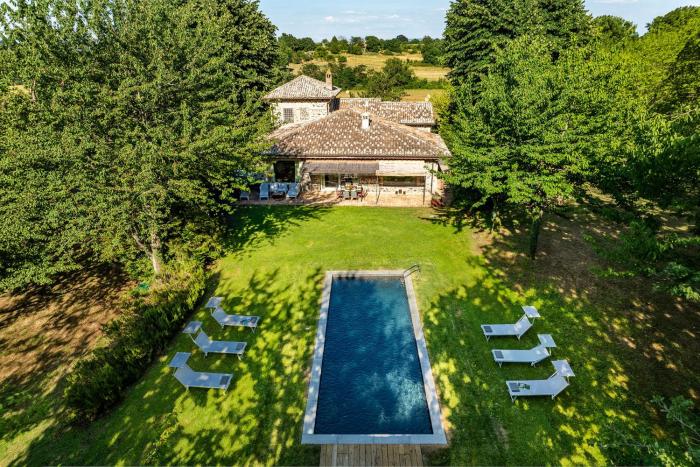 CASALE DEI TIGLI 8, Emma Villas
